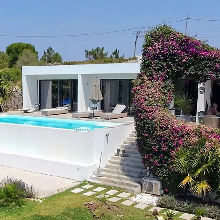 Ericeira Design Villa With Private Pool & Stunning Views ヴィラ *